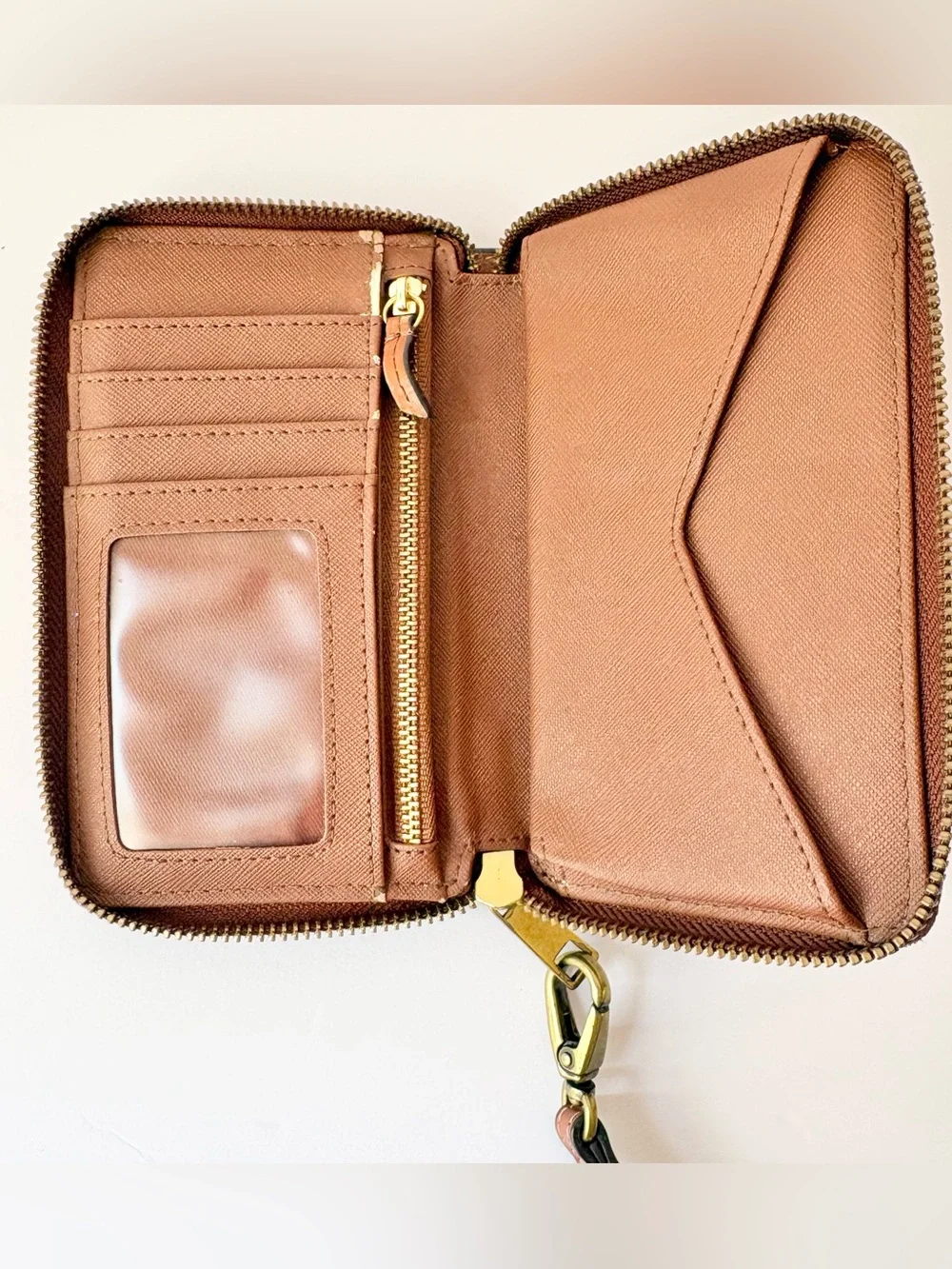 Fossil Brown Tan Leather Zip Around Wallet Wristlet